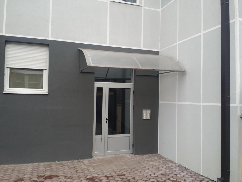 Apartment Jelena Zrenjanin Bagian luar foto
